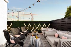 Le Parc at Melrose - Amenities and Facilities