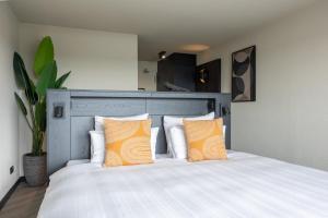 Leonardo Hotel IJmuiden Seaport Beach - In-Room Amenities
