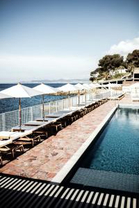 Les Roches Rouges, a Beaumier Hotel - Dining and Culinary Offerings