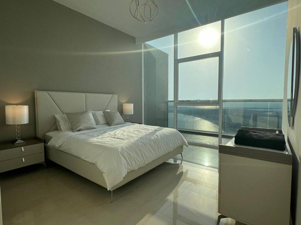 Luxury Sea Front 1 BR Apartment Swimming Pool – Beach – Gym Review