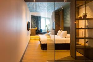 Manzos Suites - Guest Experience and Reviews