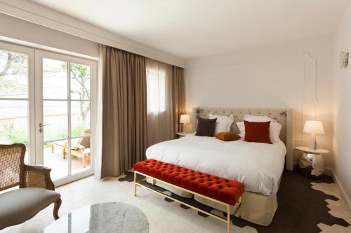 Mas Des Herbes Blanches Hotel & Spa – Relais & Châteaux - Accommodation and Amenities