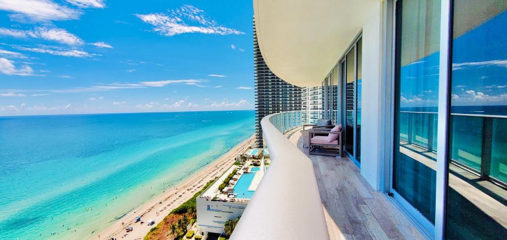Million Dollar View at Hyde Resort And Residences Review