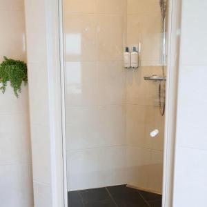 Moeke Mooren - Spacious and Comfortable Accommodations
