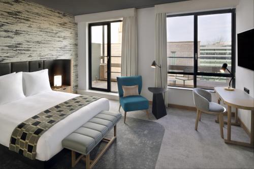 Mövenpick Hotel The Hague - Facilities and Amenities