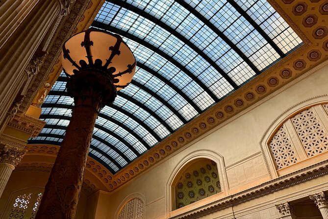 Movie Tour Through Chicagos Union Station - A Cinematic Backdrop: Union Stations Hollywood History