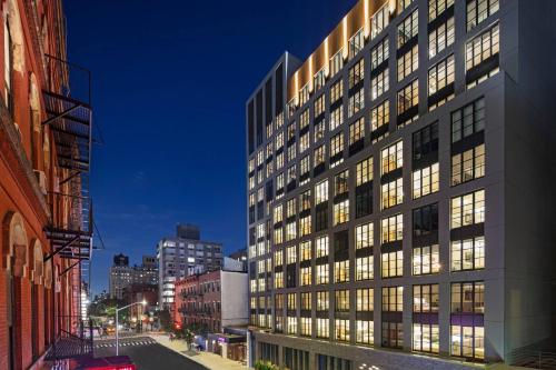 Moxy NYC East Village - Facilities and Amenities