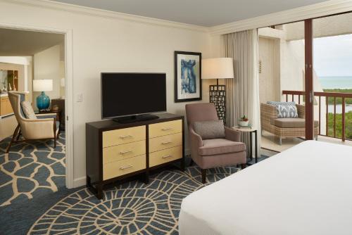 Naples Grande Beach Resort - Accommodation Options