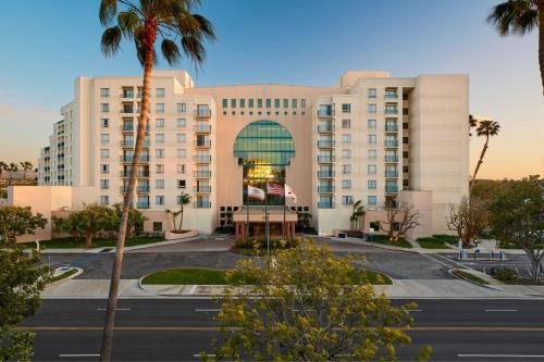 Newport Beach Marriott Bayview - Accommodation Details