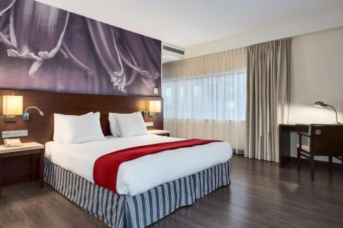 NH Amersfoort - Rooms and Amenities