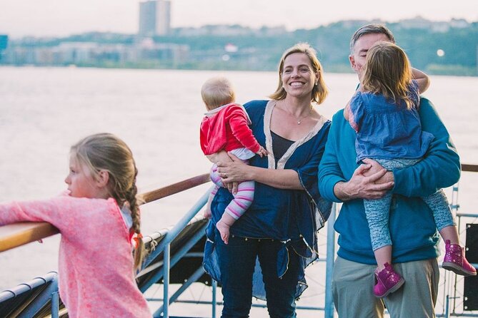 Norfolk Fathers Day Buffet Dinner Cruise - Entertainment Options on Board