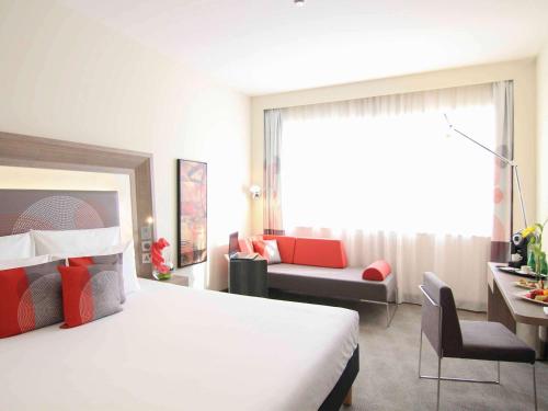 Novotel World Trade Centre Dubai - Location and Convenience
