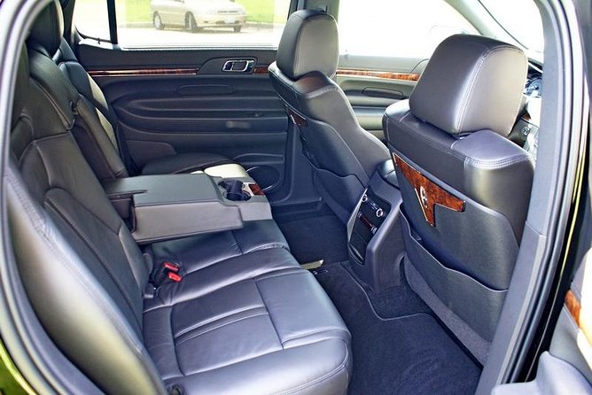 One-Way Private Meet and Greet Midway Airport Transfer by Sedan - Booking Information