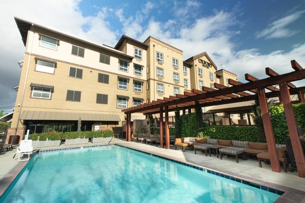 Oxford Suites Paso Robles Review