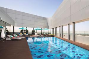 Pearl Rotana Capital Centre - Dining Options