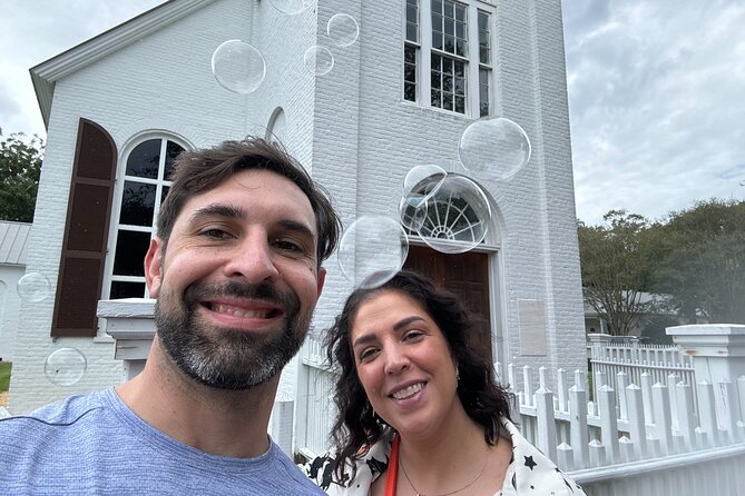 Pensacola Love in the City Date Tour & Scavenger Hunt - Prizes and Sweet Treats