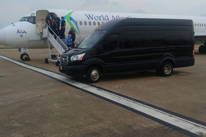 Private Shuttle Galveston to Hobby Airport (HOU) For 10 Travelers - Vehicle and Capacity