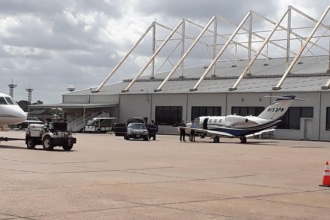 Private Shuttle Houston to Galveston for Up to 14 Passengers - Vehicle Capacity and Features
