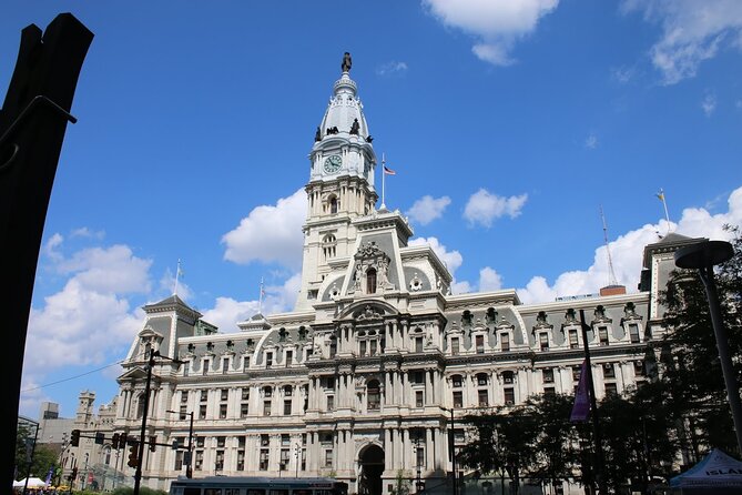 Private Transfer: Philadelphia to Philadelphia Airport PHL in In Business Car - What to Expect During Your Pickup