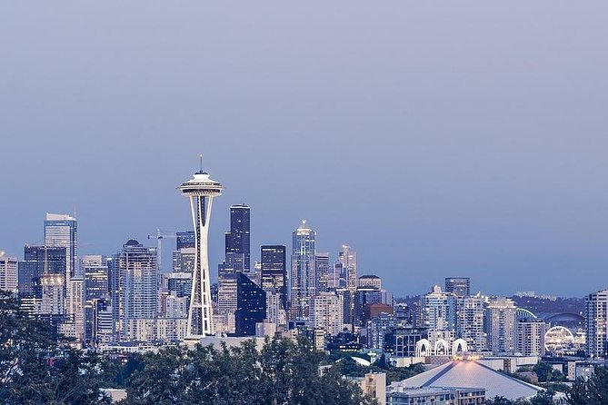 Private Transfer Seattle to Seattle Airport SEA by Minibus or SUV - Inclusions and Amenities of the Service