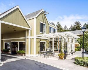 Quality Inn Petaluma - Sonoma - Amenities and Facilities