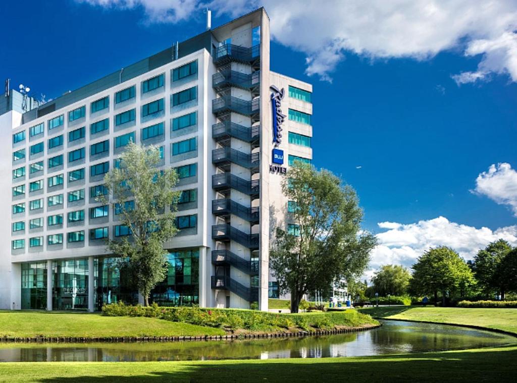 Radisson Blu Hotel Amsterdam Airport, Schiphol - Facilities and Amenities