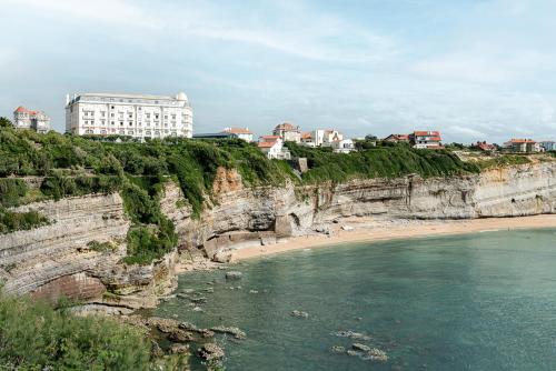 Regina Experimental Biarritz - Basque Architectural Elegance