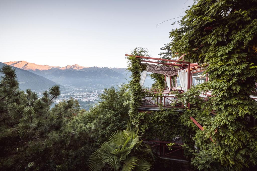 Relais & Chateaux Hotel Castel Fragsburg Review