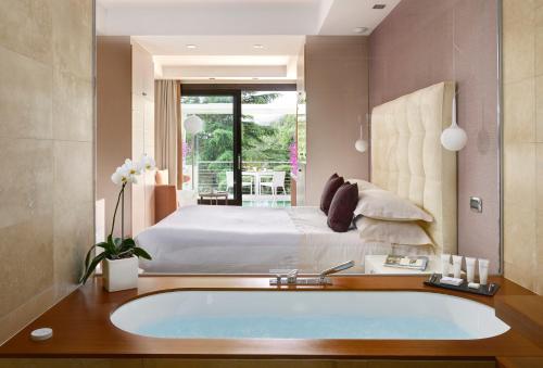 Relais Paradiso - Amenities and Facilities