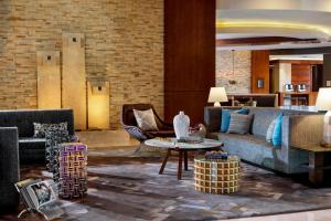 Renaissance Palm Springs Hotel - Accommodations