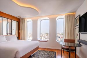Renaissance Paris Republique Hotel & Spa - Guest Experience