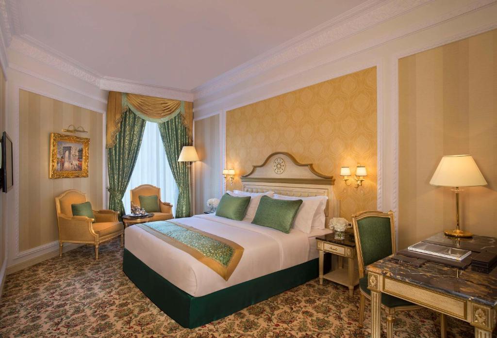 Royal Rose Abu Dhabi, a Curio Collection by Hilton Affiliated Hotel Review