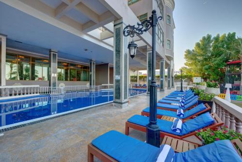 Sahara Beach Resort & Spa - Dining and Culinary Experiences