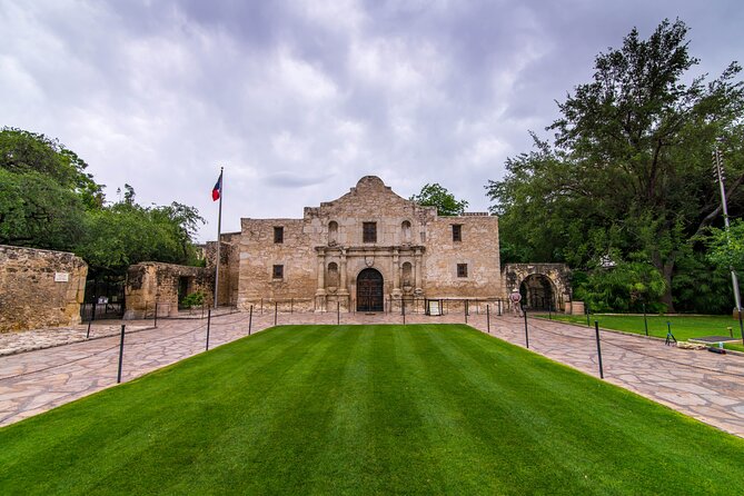 San Antonio River Walk Self-Guided Walking Audio Tour - Key Features