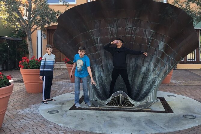 Scavenger Hunt in Fort Myers by Crazy Dash - Whats Included in the Adventure