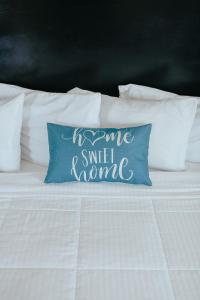 Sea Air Inn & Suites - Downtown - Restaurant Row - Comfortable and Well-Appointed Accommodations