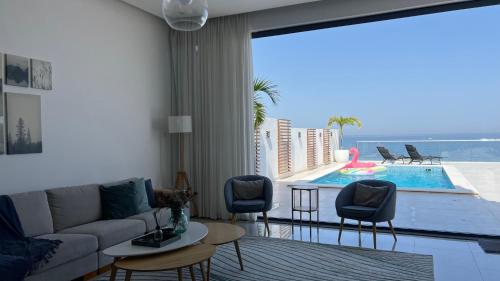 Seascape Villa Review