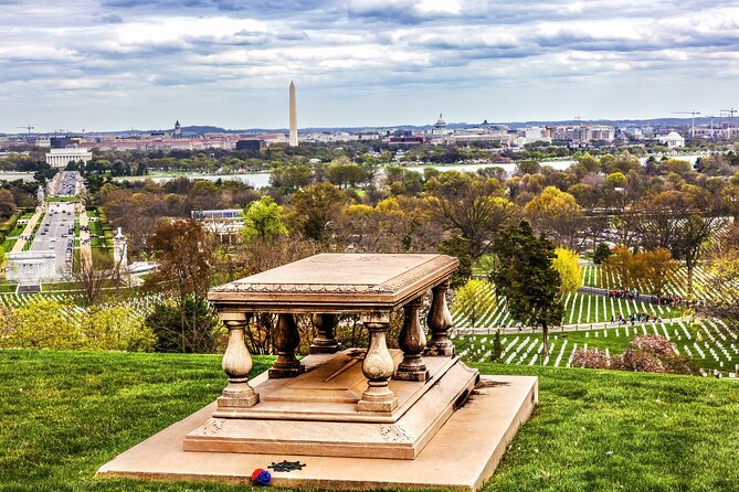 Self Guided Walking Tour of Arlington National Cemetery GPS App - How to Start the Tour