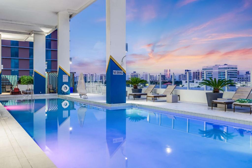 SERENA Hotel Aventura Miami, Tapestry Collection by Hilton Review