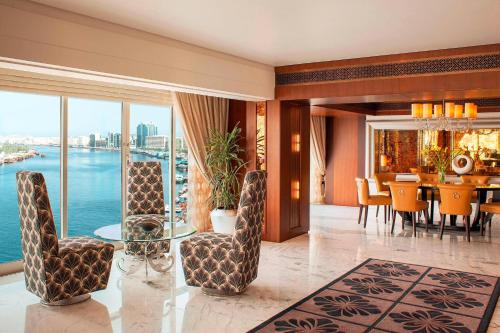 Sheraton Dubai Creek Hotel & Towers Review