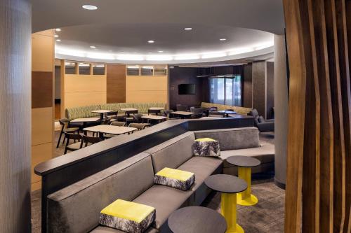 SpringHill Suites Bakersfield - Accommodation Details