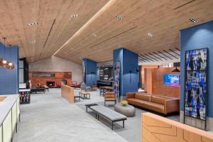 SpringHill Suites by Marriott New York Manhattan/Times Square South - Amenities and Services Offered