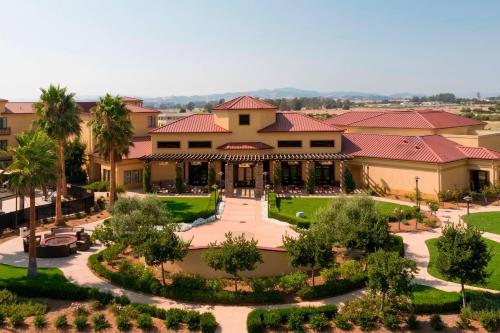 SpringHill Suites Napa Valley - Room Types and Features