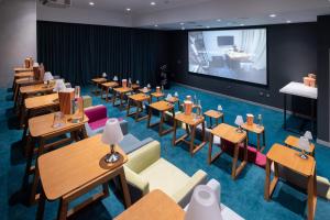 Studio One Hotel - Accommodation and Amenities