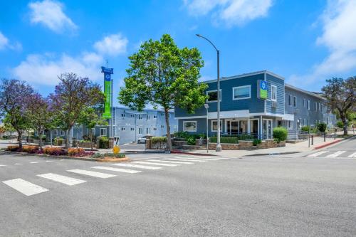 SureStay Hotel by Best Western Santa Monica - Facilities and Amenities