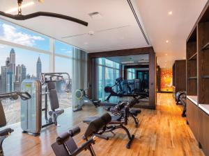 Taj Jumeirah Lakes Towers - Dining Experiences