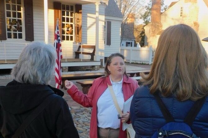 Tales of Christmas Past and Present in Williamsburg - Festive Feasts and Yuletide Delights
