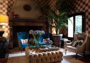 The Albereta Relais & Chateaux - Accommodations and Amenities