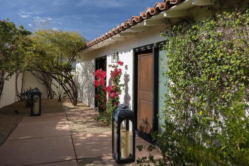 The Colony Palms Hotel and Bungalows - Adults Only - Accommodation Offerings