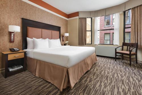 The Hotel at Fifth Avenue - Amenities and Services